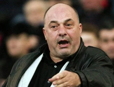 Ο Αχιλλέας Μπέος «βάζει στη θέση της» την αριστερή αντιπολίτευση του δήμου με τον δικό του μοναδικό τρόπο! (διάλογοι)